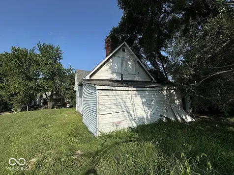 643 Warren Avenue Indianapolis IN 46221
