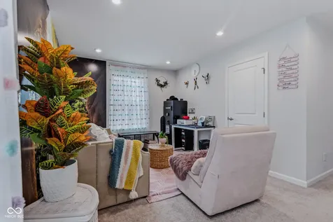 275 Bohicket Road Whiteland IN 46184