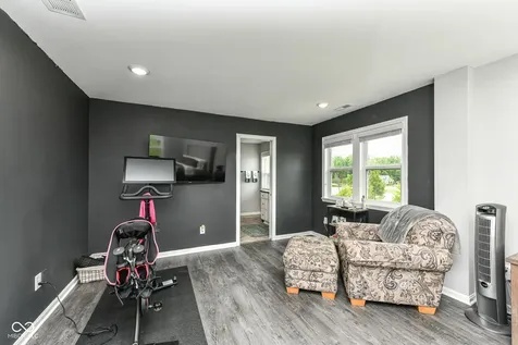 4825 Aberdeen Drive Zionsville IN 46077