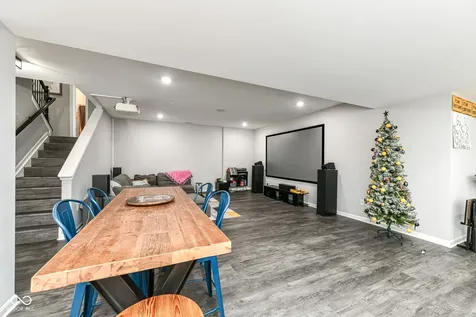 4825 Aberdeen Drive Zionsville IN 46077