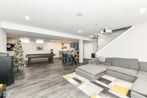 4825 Aberdeen Drive Zionsville IN 46077