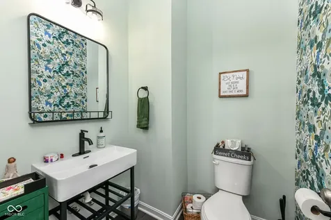 4825 Aberdeen Drive Zionsville IN 46077
