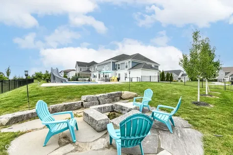 4825 Aberdeen Drive Zionsville IN 46077