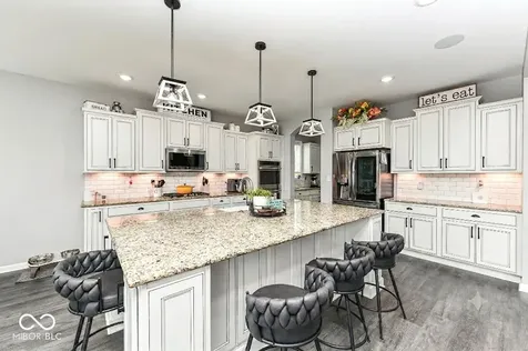 4825 Aberdeen Drive Zionsville IN 46077