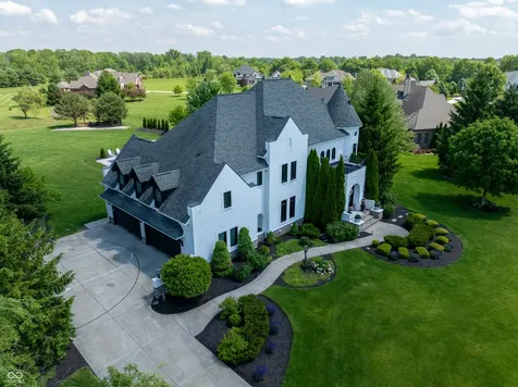 7850 Cheval Rue Court Zionsville IN 46077