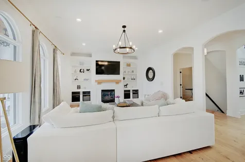 7850 Cheval Rue Court Zionsville IN 46077