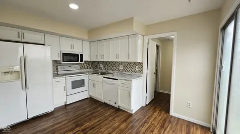 6061 Wingedfoot Court Indianapolis IN 46254