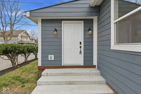 641 E 33rd Street Indianapolis IN 46205