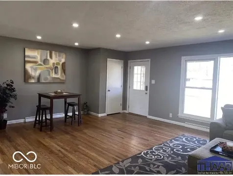 1015 Elizabeth Lane Terre Haute IN 47802