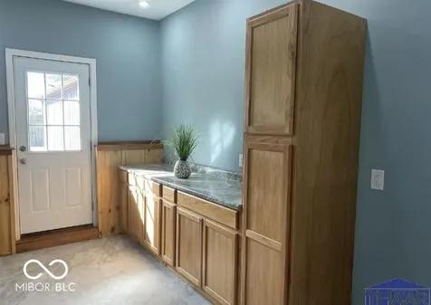 1015 Elizabeth Lane Terre Haute IN 47802