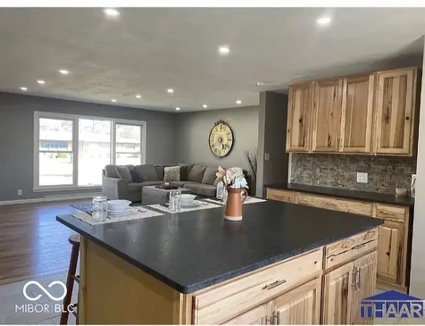 1015 Elizabeth Lane Terre Haute IN 47802