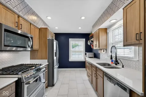 1228 Kessler Boulevard East Drive Indianapolis IN 46220