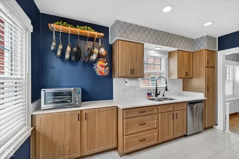 1228 Kessler Boulevard East Drive Indianapolis IN 46220