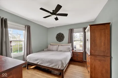 1228 Kessler Boulevard East Drive Indianapolis IN 46220