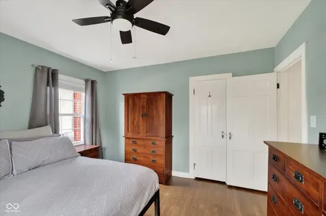 1228 Kessler Boulevard East Drive Indianapolis IN 46220