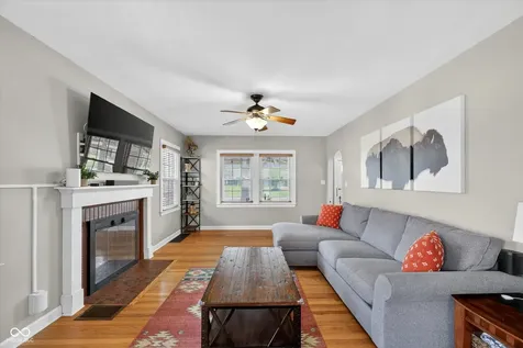 1228 Kessler Boulevard East Drive Indianapolis IN 46220