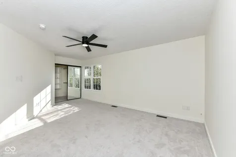 7321 Harbour Point Indianapolis IN 46240