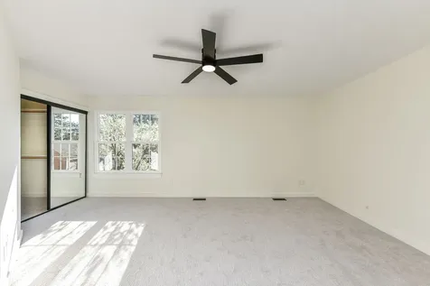 7321 Harbour Point Indianapolis IN 46240