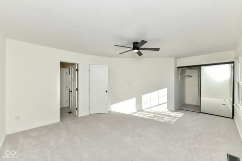 7321 Harbour Point Indianapolis IN 46240