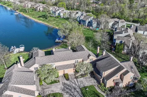 7321 Harbour Point Indianapolis IN 46240