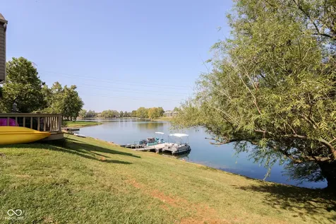 7321 Harbour Point Indianapolis IN 46240