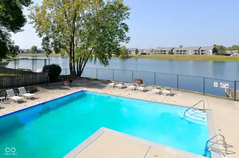 7321 Harbour Point Indianapolis IN 46240
