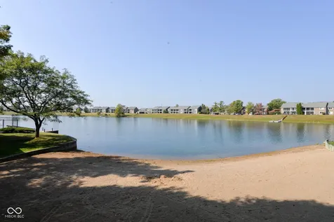 7321 Harbour Point Indianapolis IN 46240