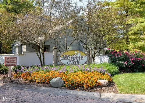 7321 Harbour Point Indianapolis IN 46240