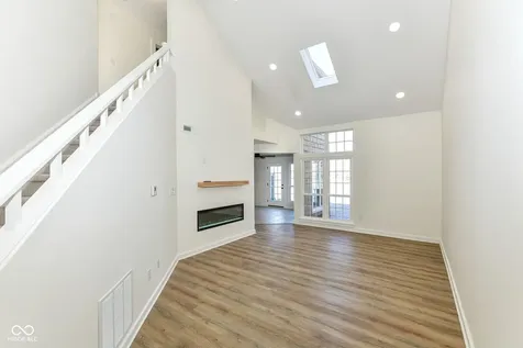 7321 Harbour Point Indianapolis IN 46240