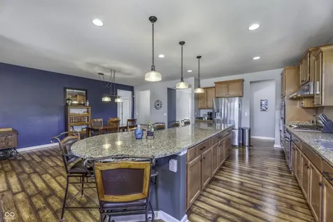 13782 Park Royal Way Fishers IN 46037