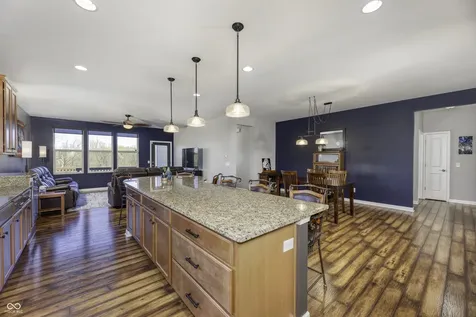 13782 Park Royal Way Fishers IN 46037