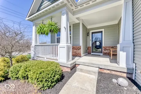 13782 Park Royal Way Fishers IN 46037