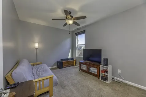 13782 Park Royal Way Fishers IN 46037