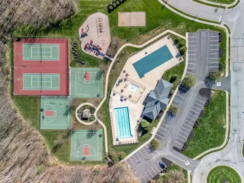 13782 Park Royal Way Fishers IN 46037