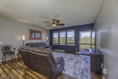 13782 Park Royal Way Fishers IN 46037