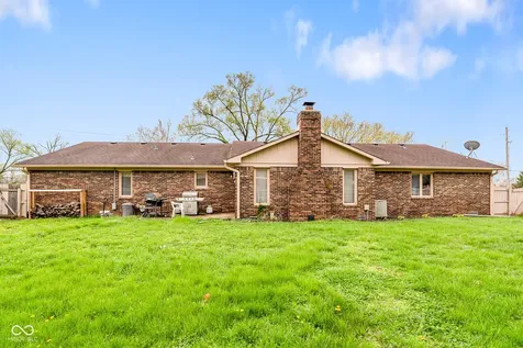 758 Stafford Road Plainfield IN 46168