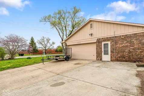758 Stafford Road Plainfield IN 46168