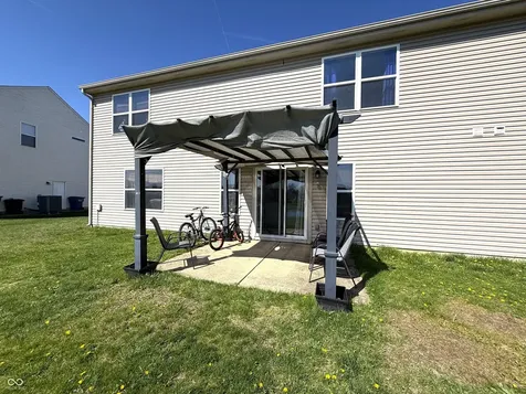 1881 Wynnewood Lane Avon IN 46123