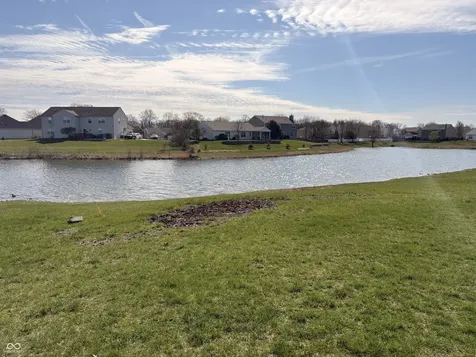 1881 Wynnewood Lane Avon IN 46123
