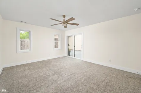 2942 Stauffer Row Indianapolis IN 46268