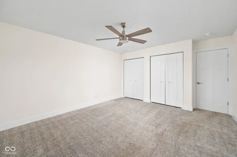 2942 Stauffer Row Indianapolis IN 46268