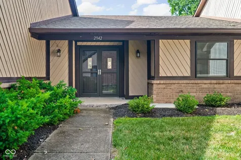 2942 Stauffer Row Indianapolis IN 46268