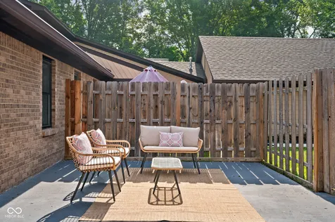 2942 Stauffer Row Indianapolis IN 46268