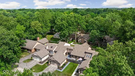 2942 Stauffer Row Indianapolis IN 46268