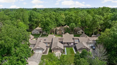 2942 Stauffer Row Indianapolis IN 46268