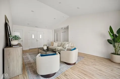2942 Stauffer Row Indianapolis IN 46268