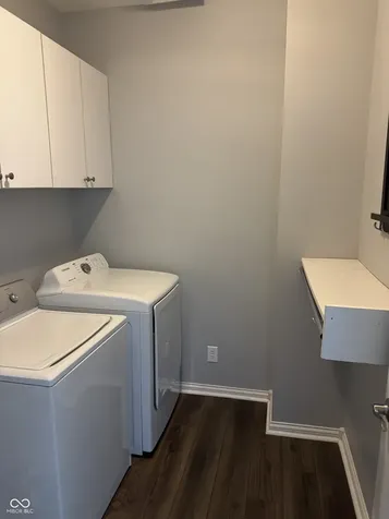 84 Racquet Court Greenwood IN 46142
