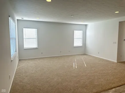 5115 Triple Crown Way Indianapolis IN 46237