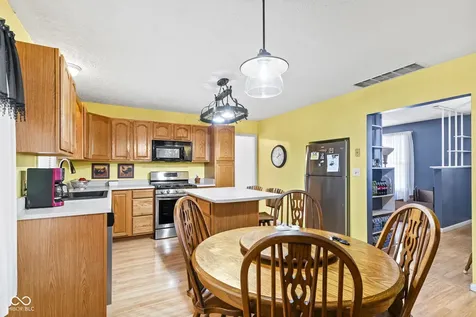 1112 Washington Avenue Seymour IN 47274