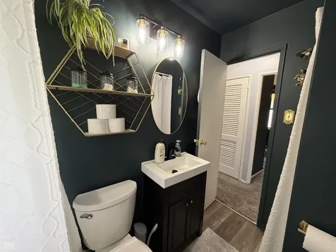 5519 Glencoe Street Indianapolis IN 46226